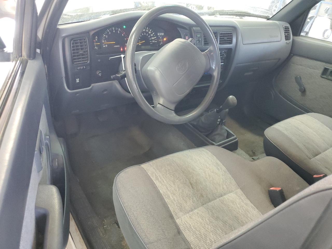 1999 Toyota Tacoma Xtracab VIN: 4TAWM72N0XZ552695 Lot: 60146554