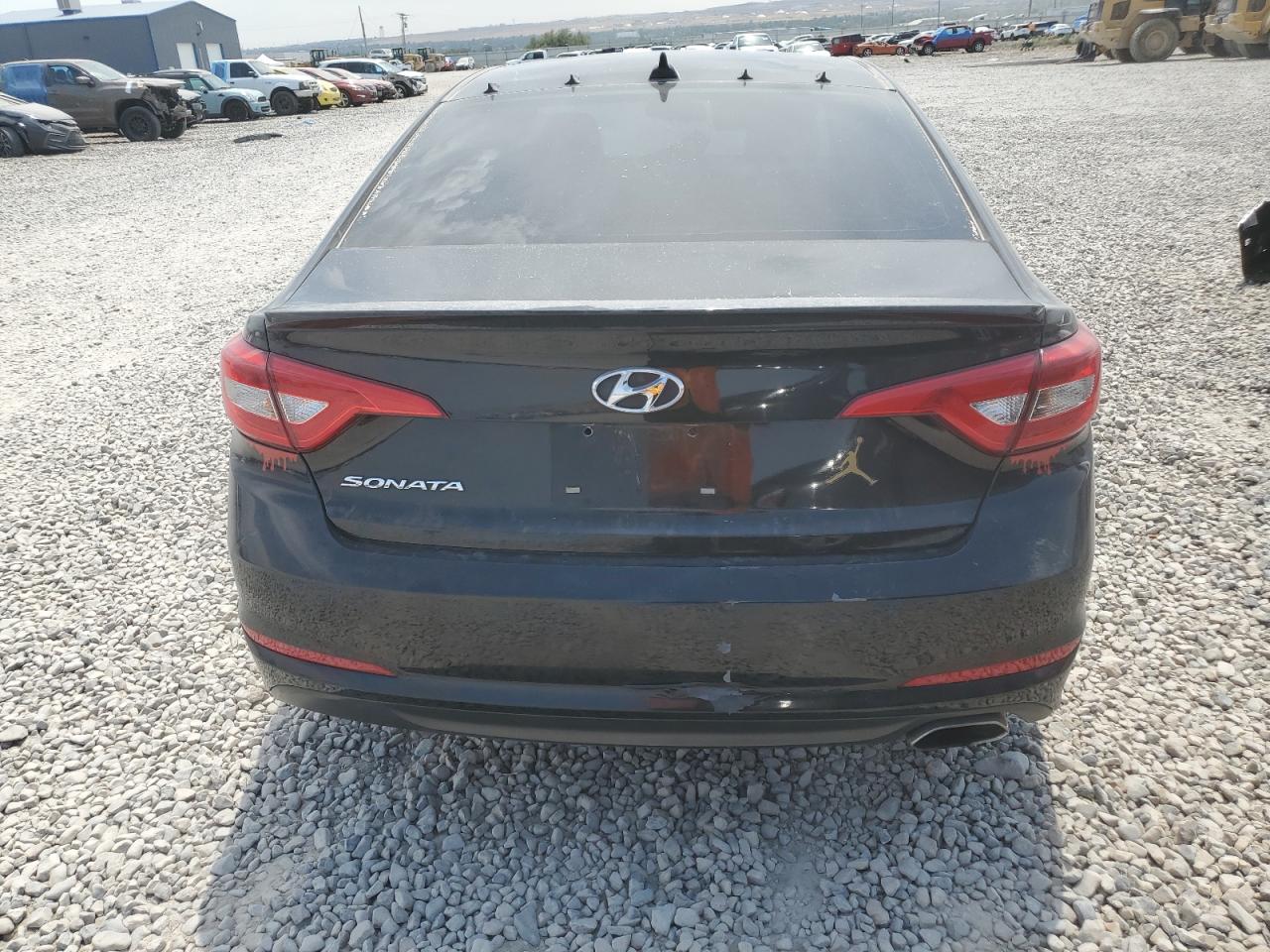 2016 Hyundai Sonata Se VIN: 5NPE24AF9GH261697 Lot: 62339994