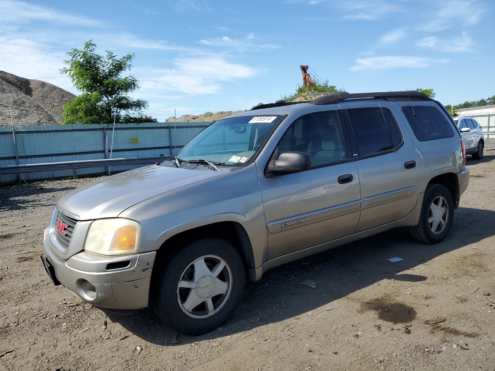 1GKET16S426111117 2002 GMC Envoy Xl