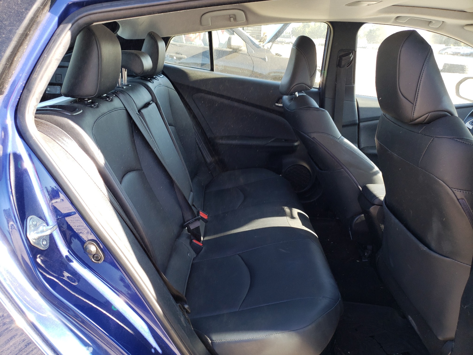 JTDKARFU8H3046187 2017 Toyota Prius