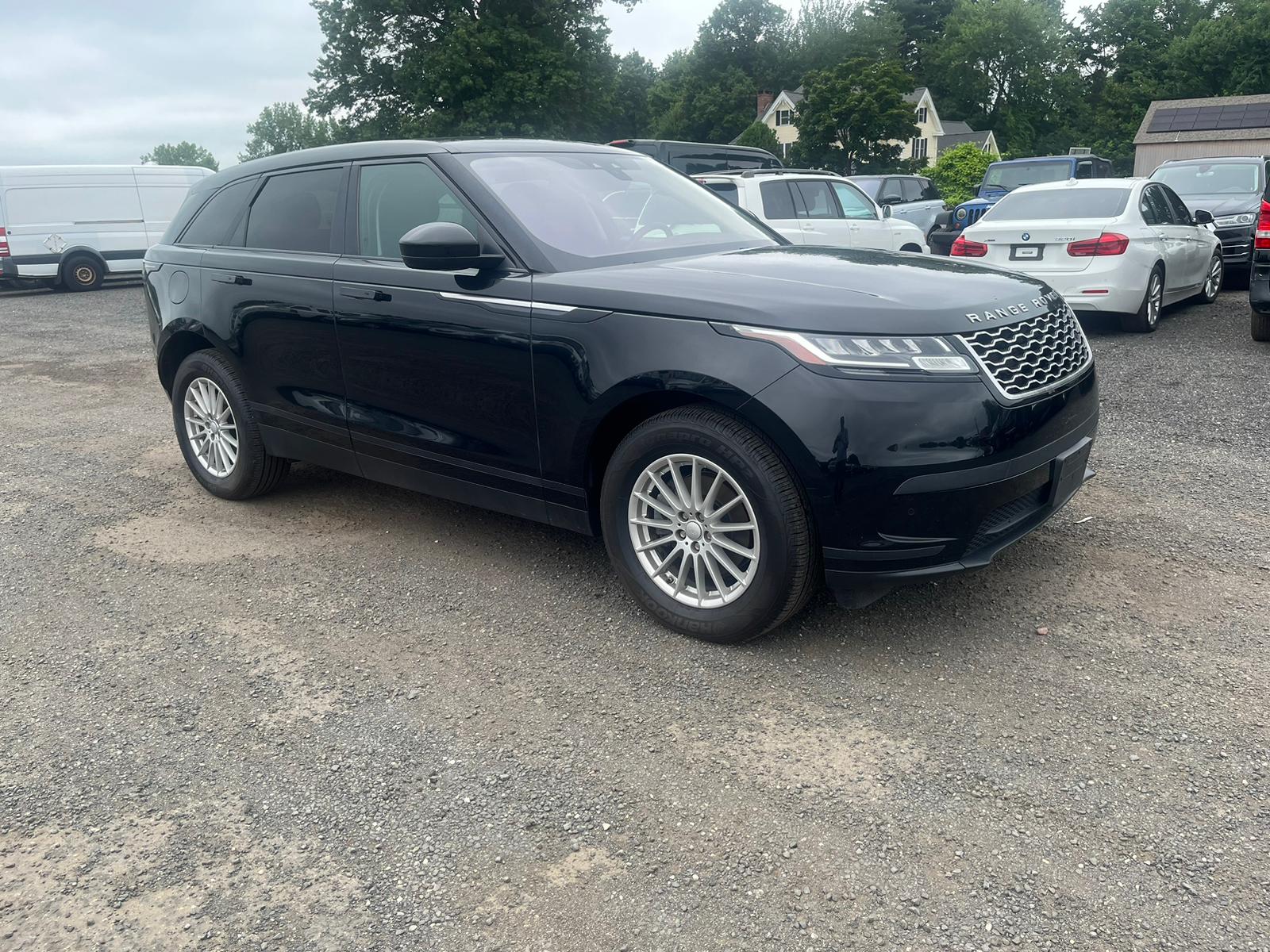 2019 Land Rover Range Rover Velar vin: SALYA2EX3KA217033