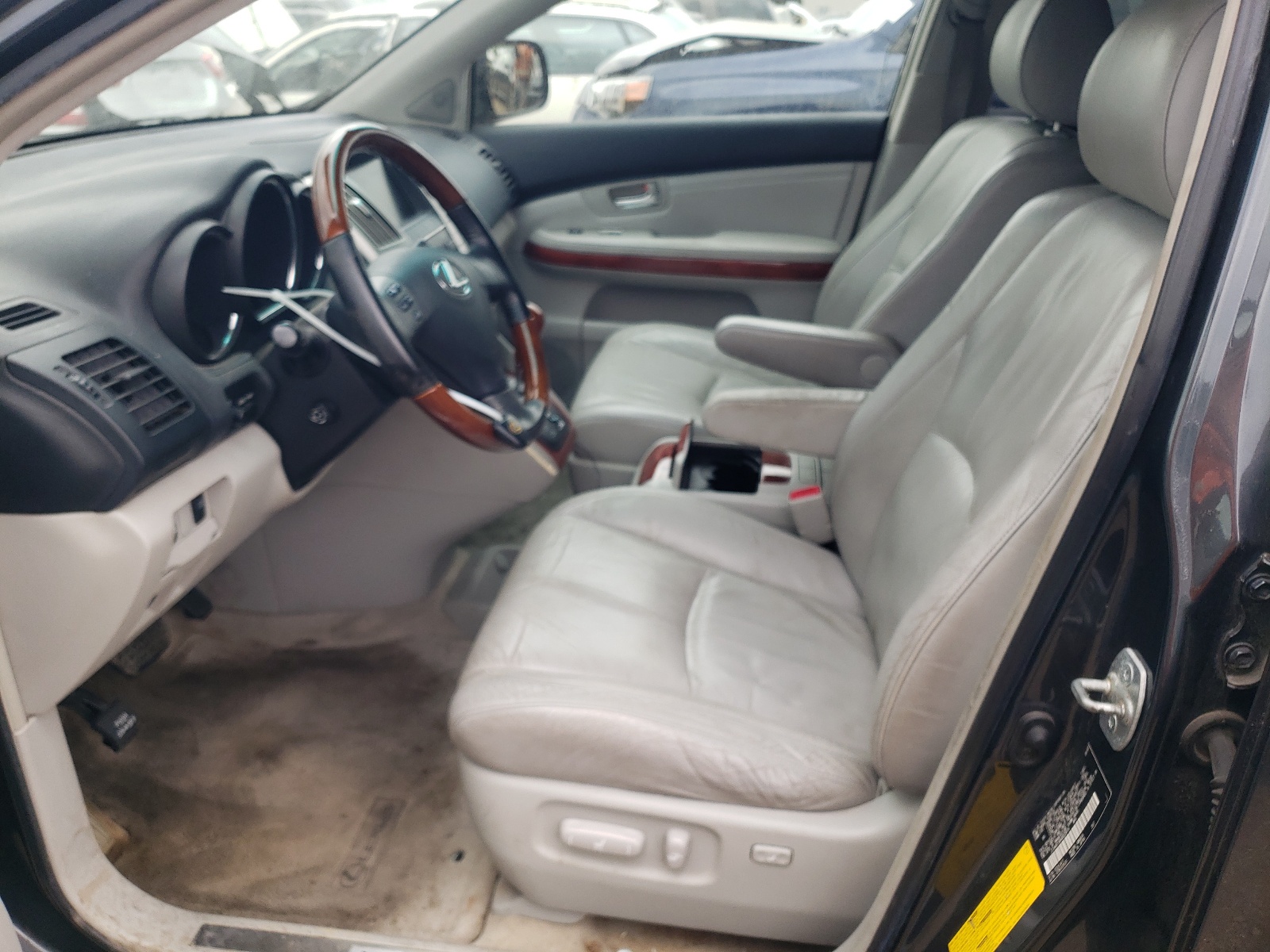 JTJHA31U840023919 2004 Lexus Rx 330