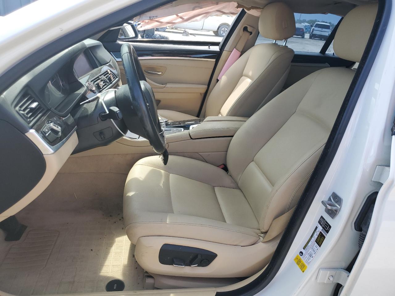 2015 BMW 528 I VIN: WBA5A5C5XFD518235 Lot: 62705964