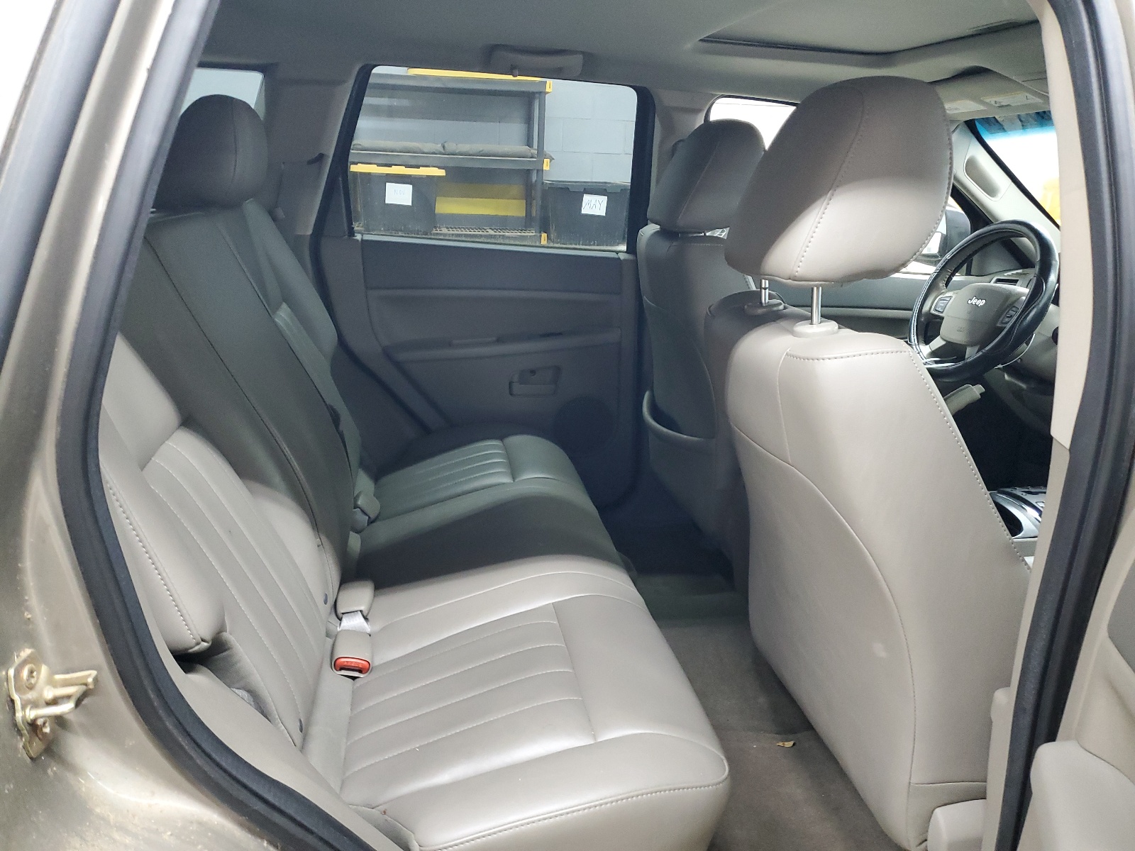 1J4HR48N05C725226 2005 Jeep Grand Cherokee Laredo