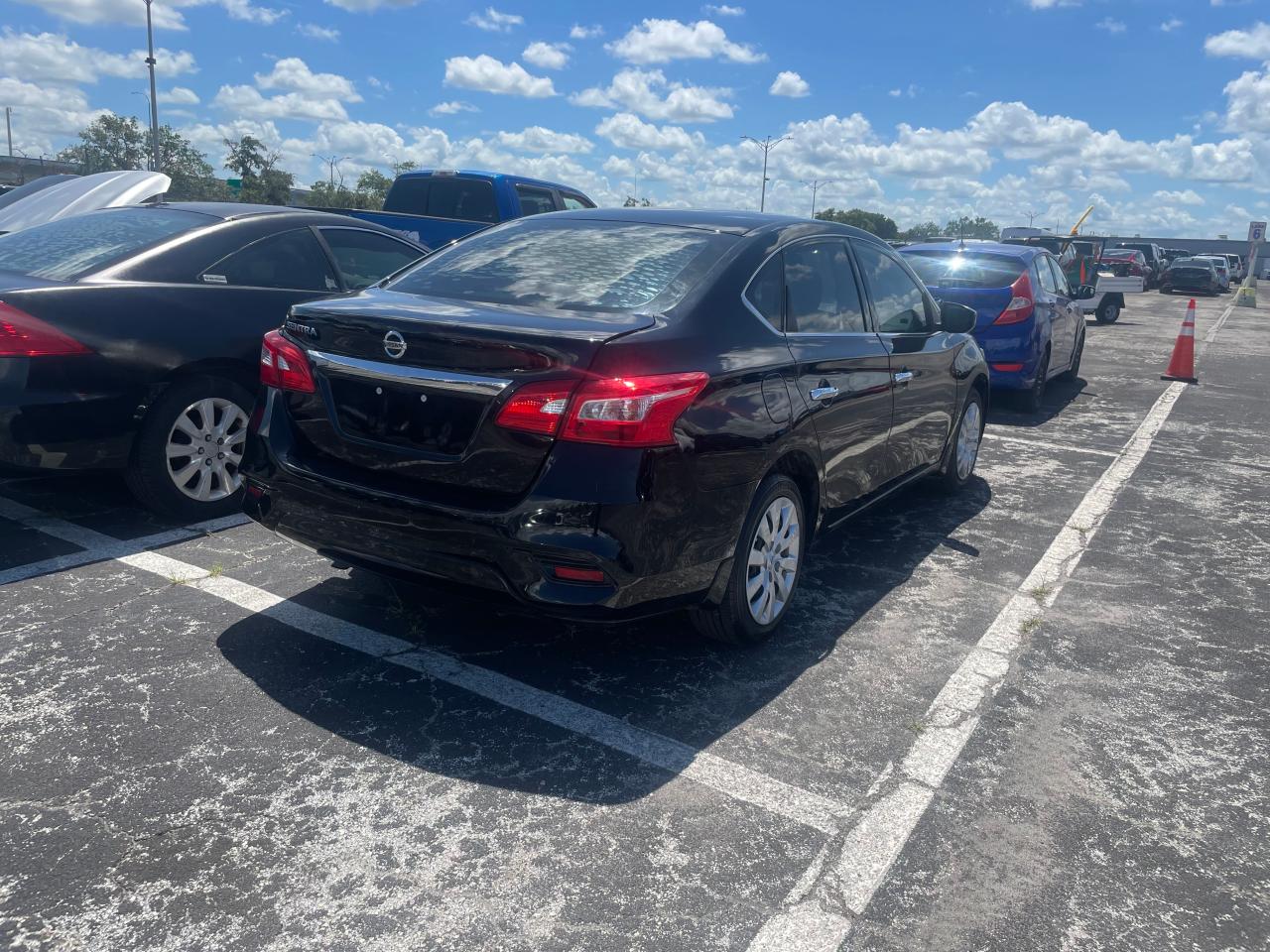 2019 Nissan Sentra S VIN: 3N1AB7APXKY412084 Lot: 64230184