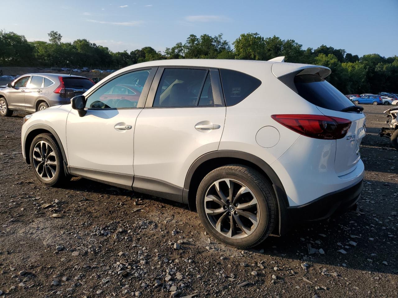 2016 Mazda Cx-5 Gt VIN: JM3KE4DYXG0607588 Lot: 62565454