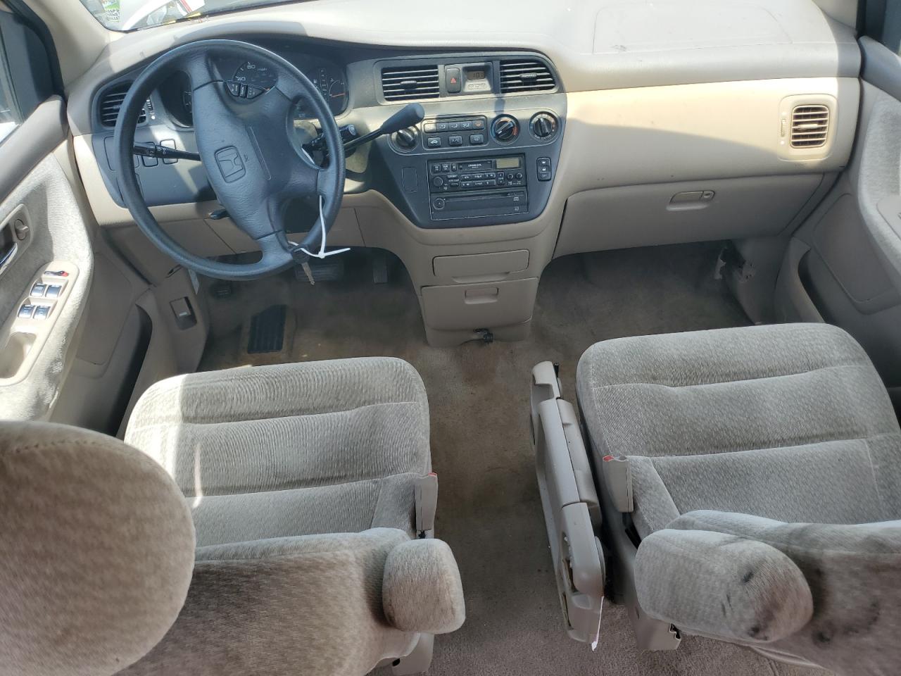 2000 Honda Odyssey Lx VIN: 2HKRL1859YH537002 Lot: 62117244