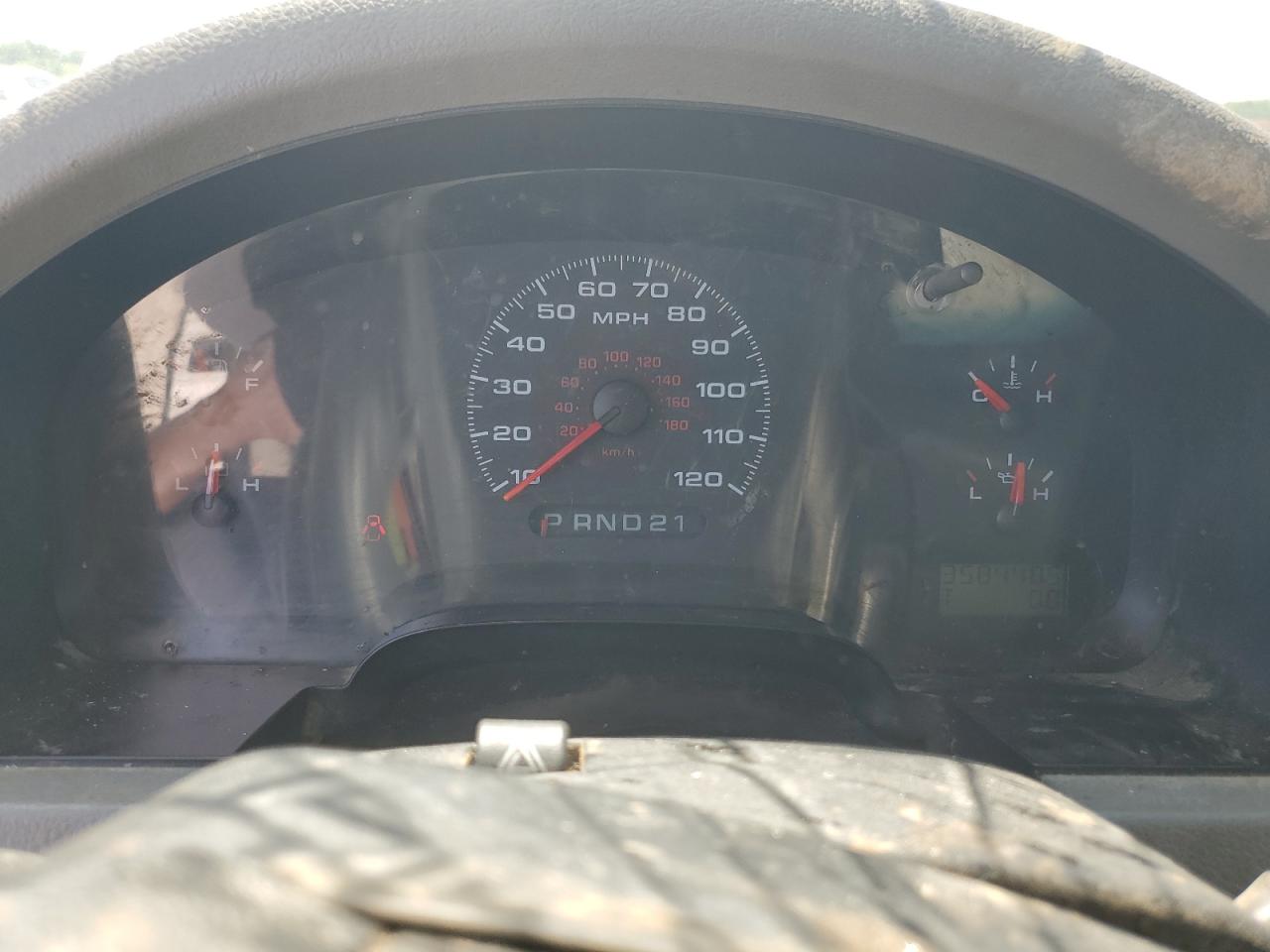 2005 Ford F150 VIN: 1FTRX12W25FB28013 Lot: 61262254