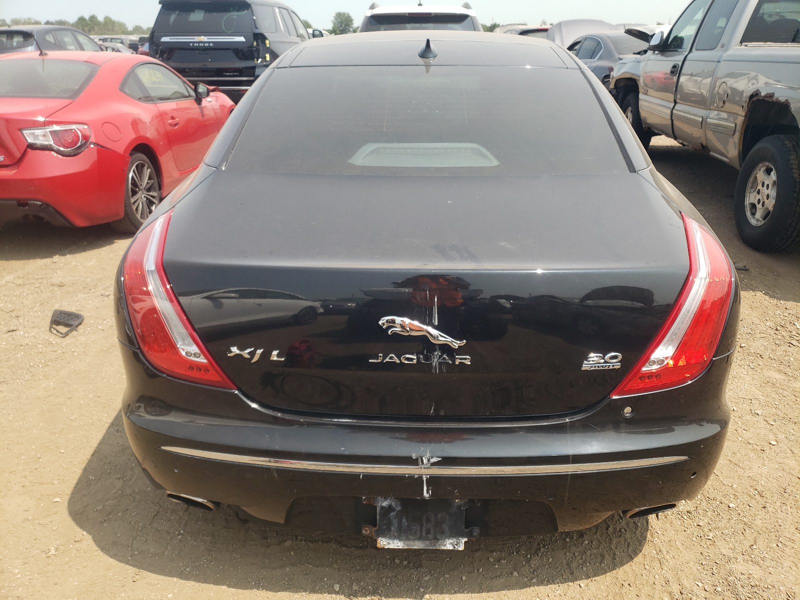 2015 Jaguar Xjl Portfolio vin: SAJWJ2GD4F8V86564