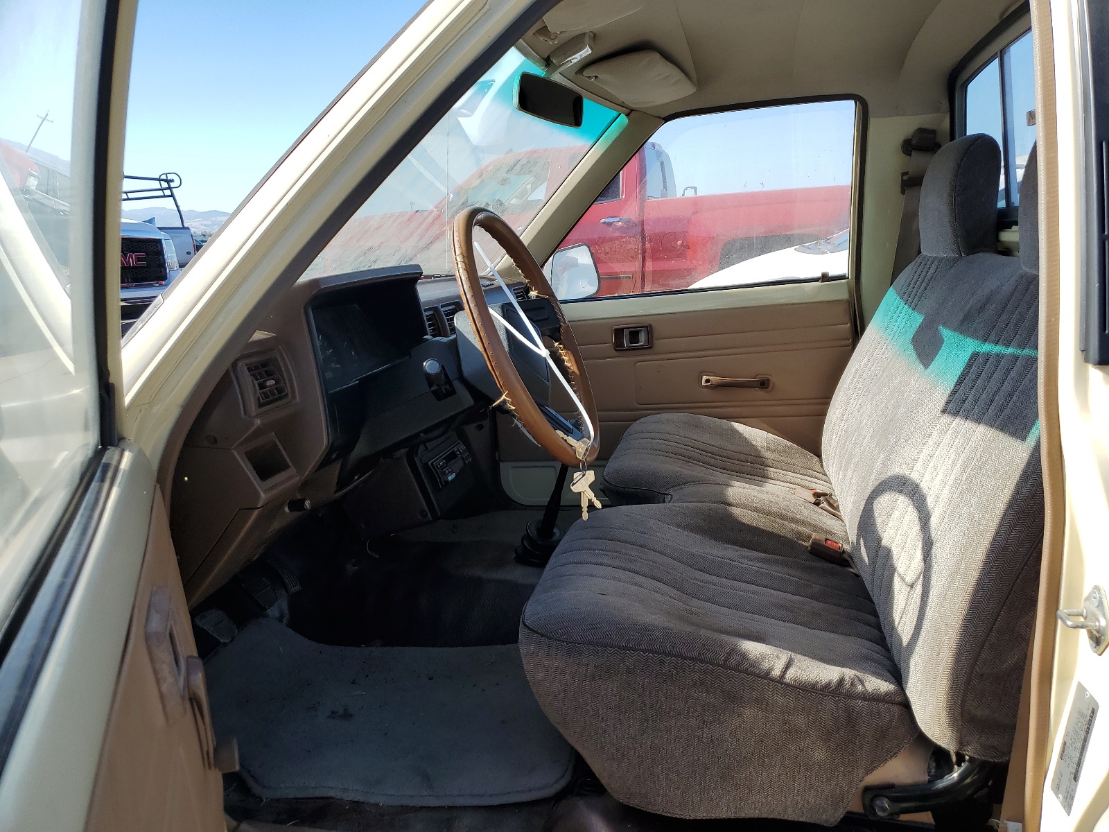 JT4RN50R9E0011011 1984 Toyota Pickup 1/2 Ton Rn50