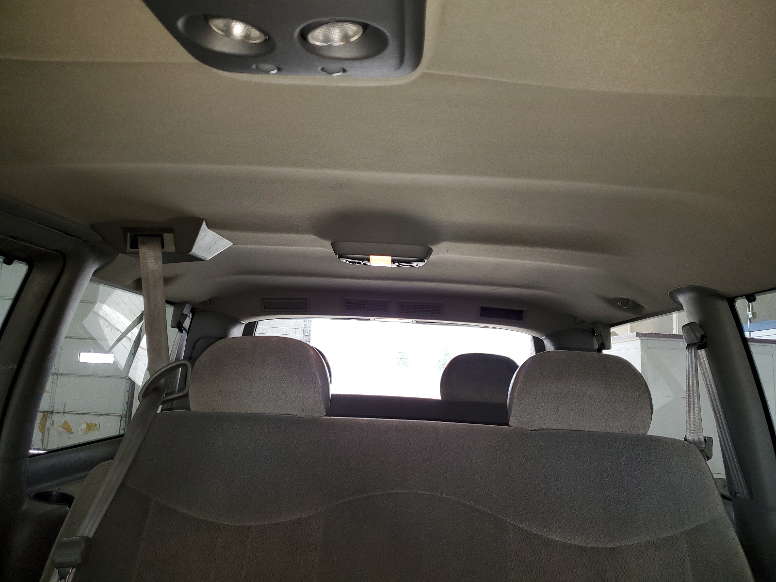 1GNEL19W9YB151341 2000 Chevrolet Astro