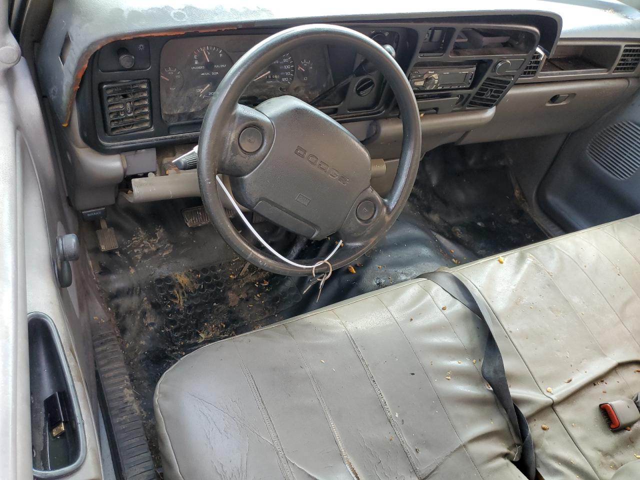 1994 Dodge Ram 1500 VIN: 1B7HC16X8RS636686 Lot: 62909024