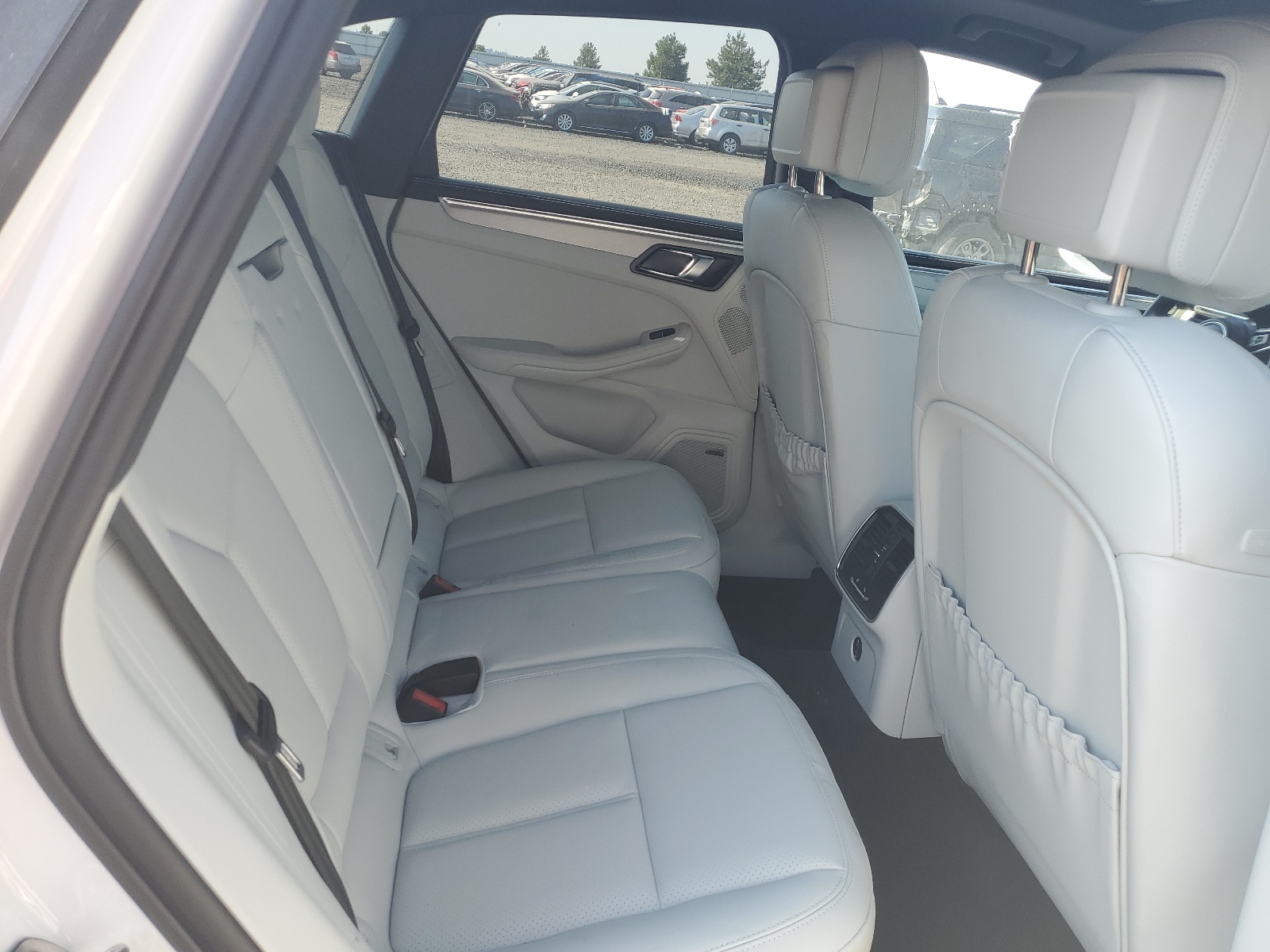 WP1AA2A55RLB08549 2024 Porsche Macan Base