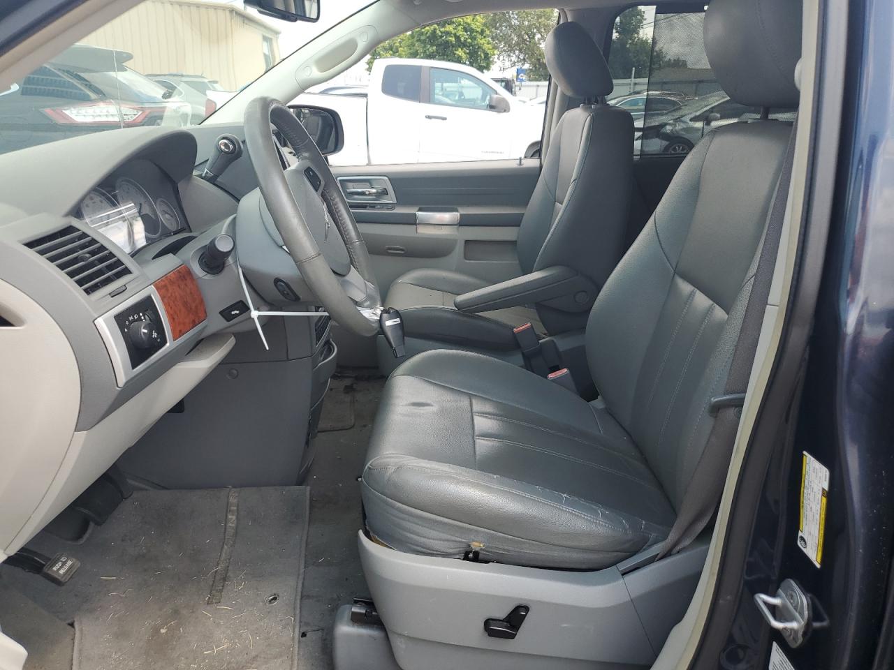 2008 Chrysler Town & Country Touring VIN: 2A8HR54P08R836754 Lot: 65494574