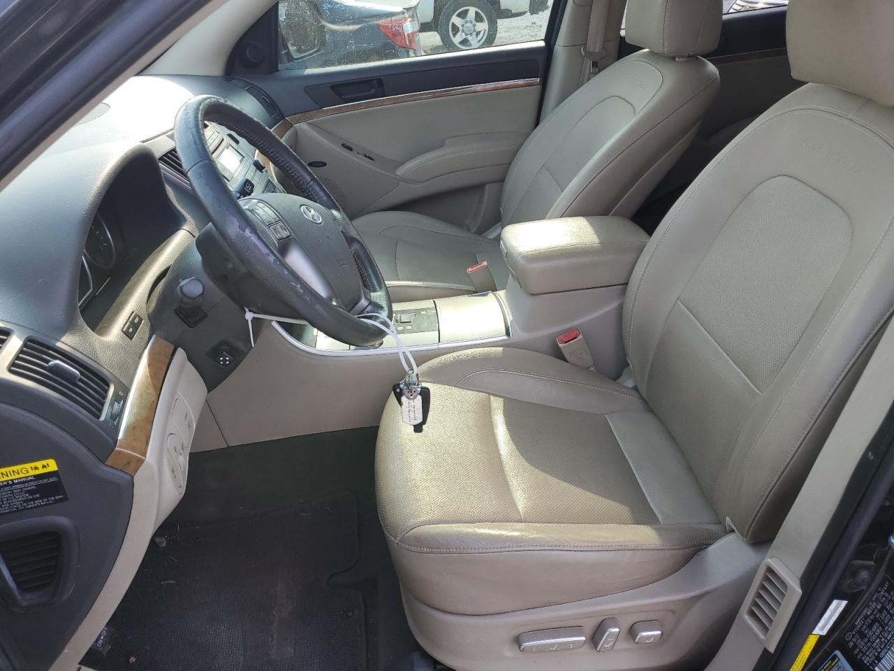 2012 Hyundai Veracruz Gls VIN: KM8NU4CC3CU203917 Lot: 62812624