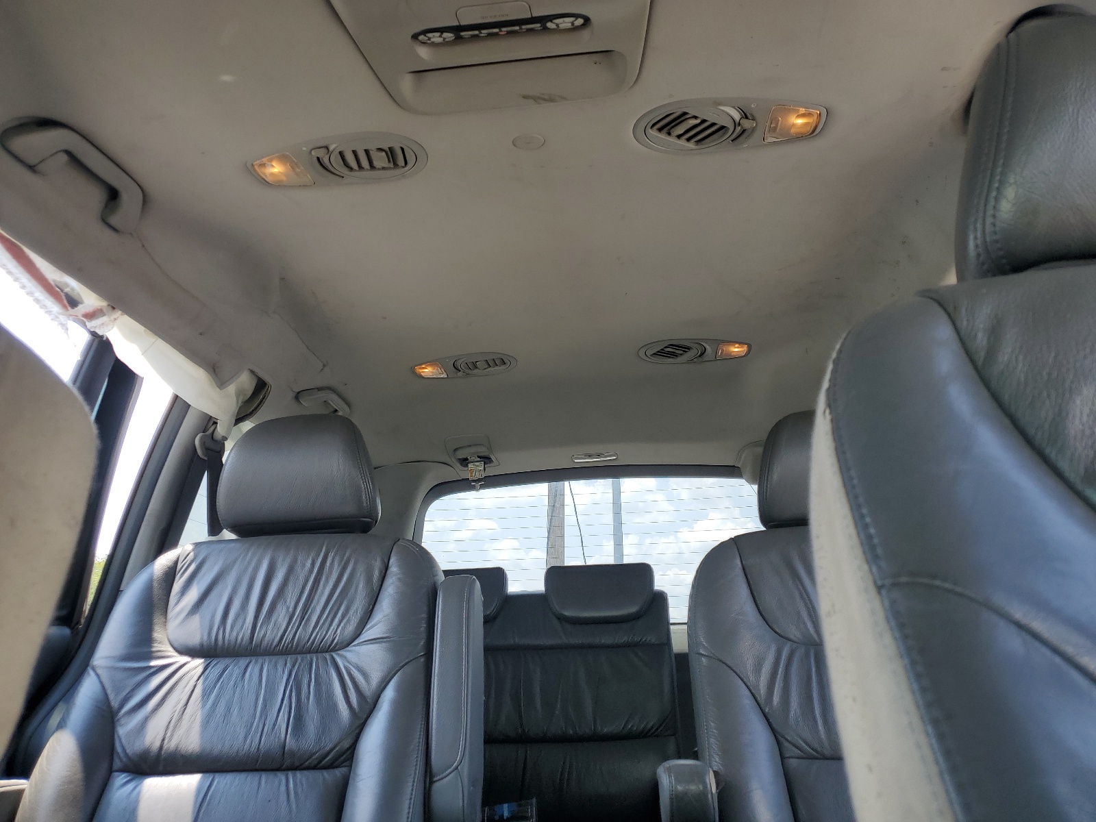 5FNRL38885B057906 2005 Honda Odyssey Touring