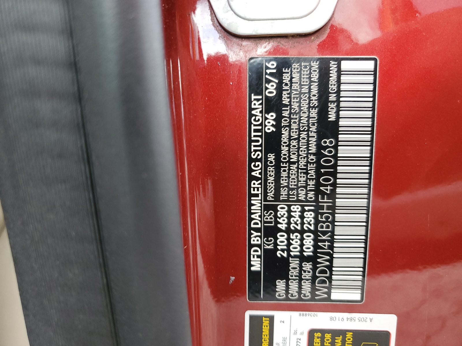 WDDWJ4KB5HF401068 2017 Mercedes-Benz C 300 4Matic