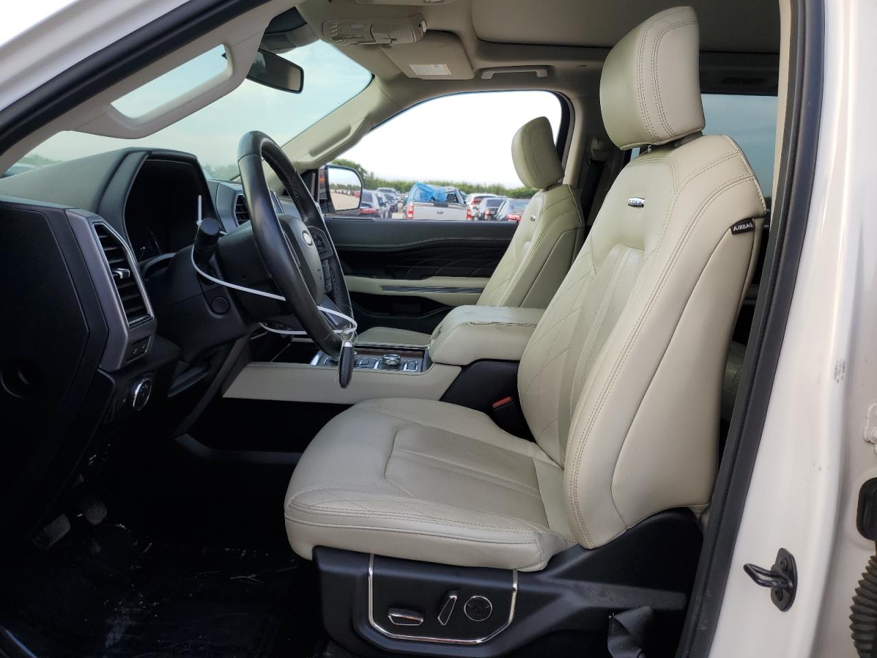 2019 Ford Expedition Max Platinum VIN: 1FMJK1MT3KEA37781 Lot: 61277974