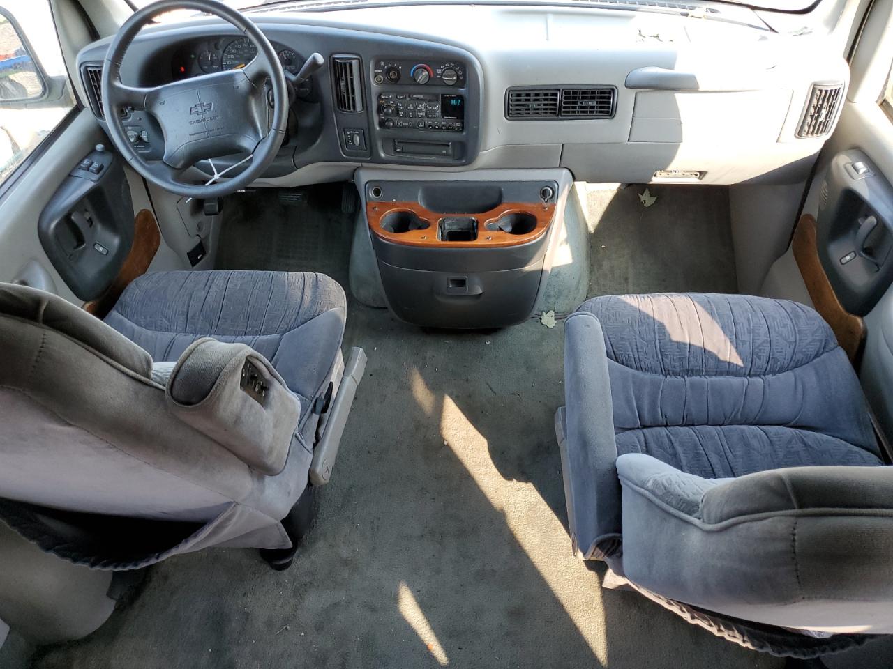 1997 Chevrolet Express G1500 VIN: 1GBFG15R8V1059127 Lot: 67002924