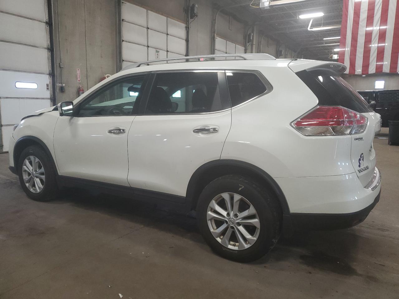 5N1AT2MV2GC744653 2016 NISSAN ROGUE - Image 2