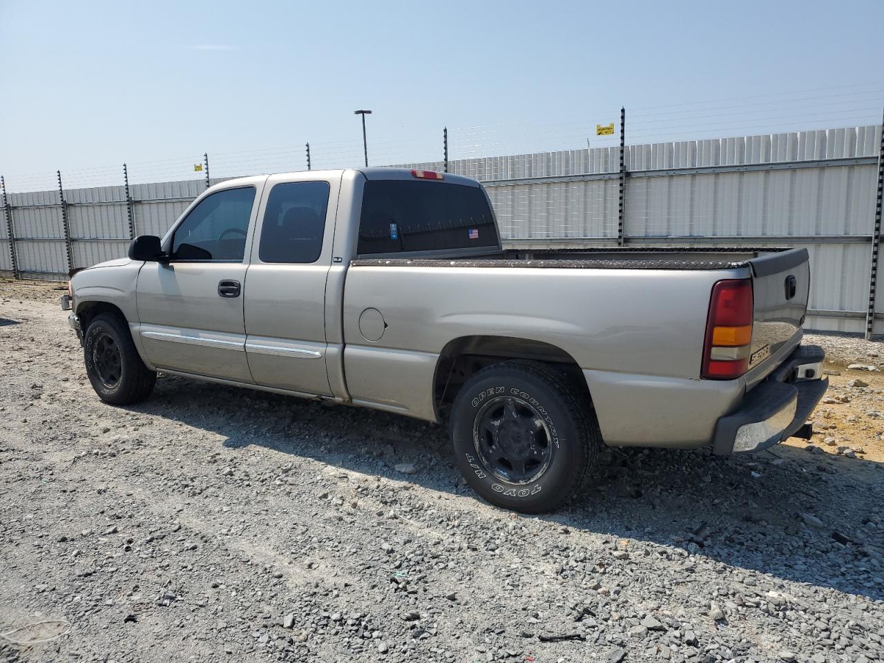 2003 GMC New Sierra C1500 VIN: 2GTEC19TX31190849 Lot: 61502964