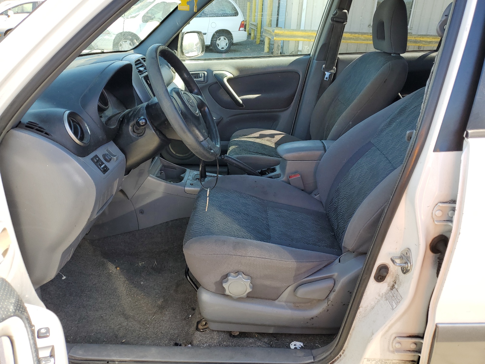 JTEGH20V930104730 2003 Toyota Rav4