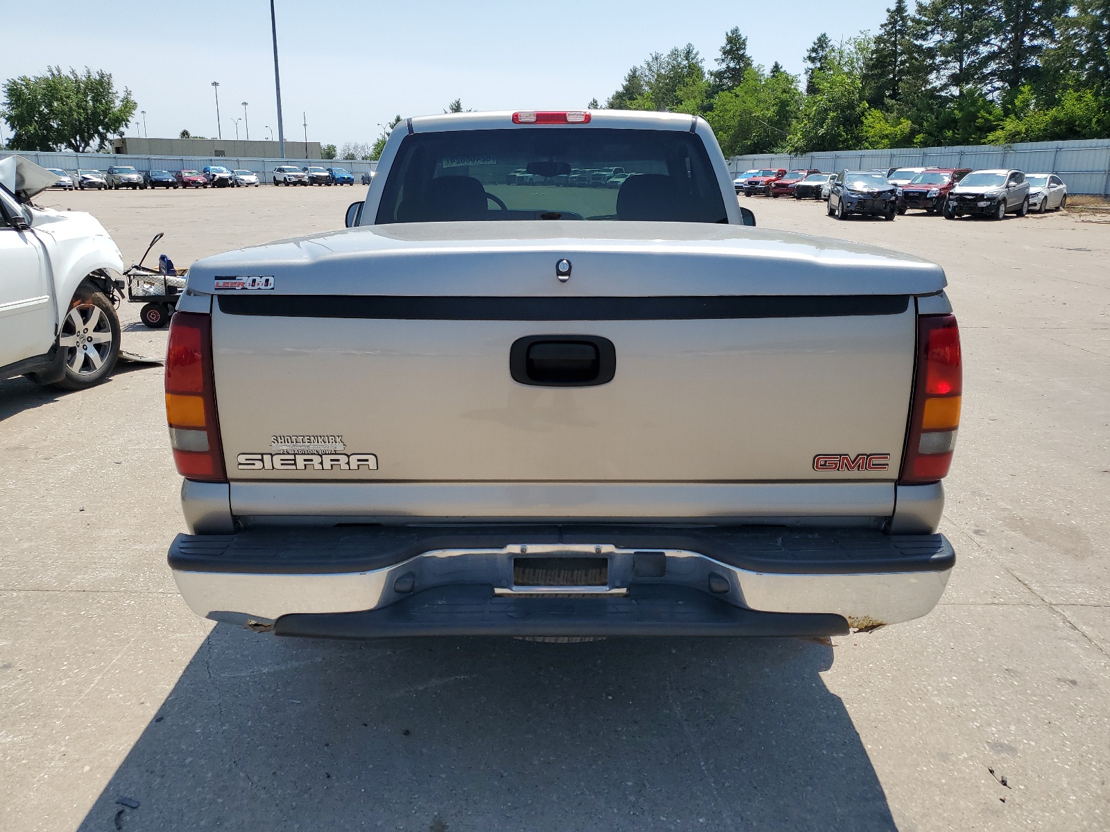 1GTEC14V62Z124037 2002 GMC New Sierra C1500