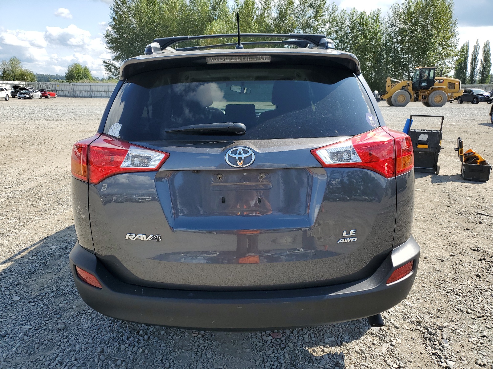 JTMBFREV0FD113920 2015 Toyota Rav4 Le