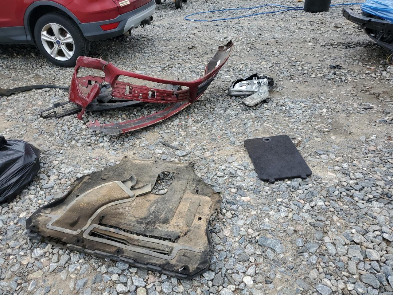 2013 Ford Escape Se VIN: 1FMCU0G98DUD35944 Lot: 61840394