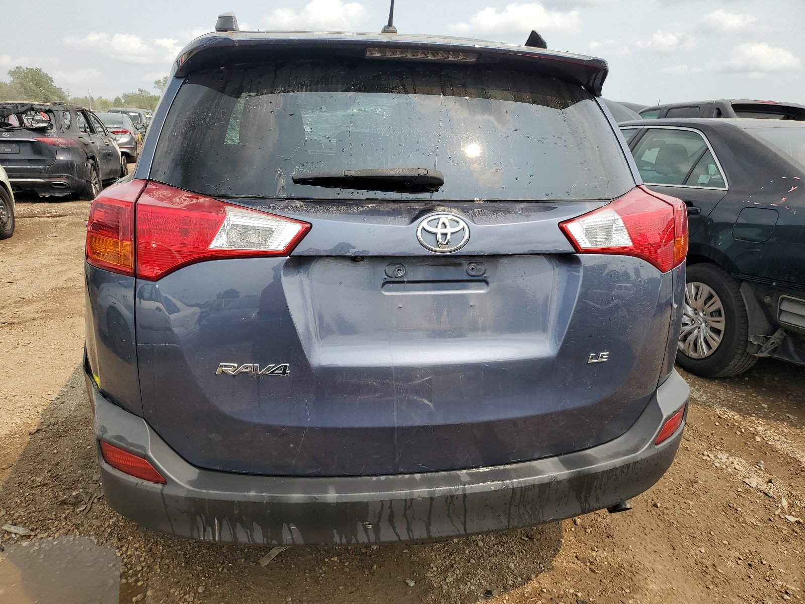 2T3ZFREV5DW026237 2013 Toyota Rav4 Le