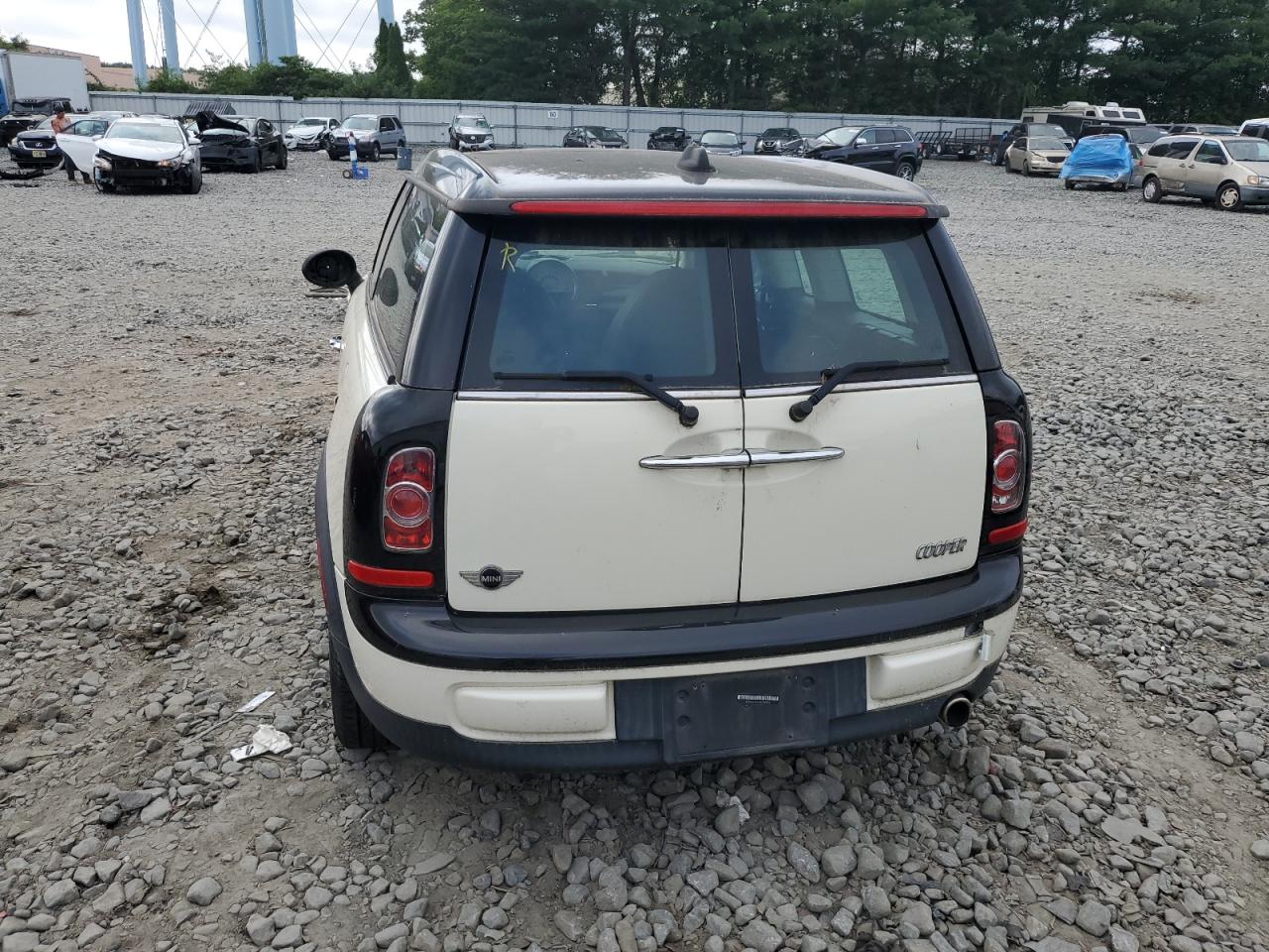 2011 Mini Cooper Clubman VIN: WMWZF3C5XBTX81705 Lot: 61941124