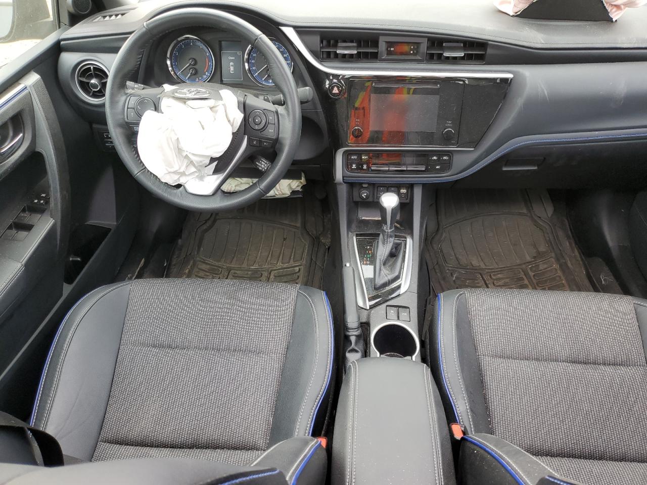 2019 Toyota Corolla L VIN: 2T1BURHE2KC208732 Lot: 64720744