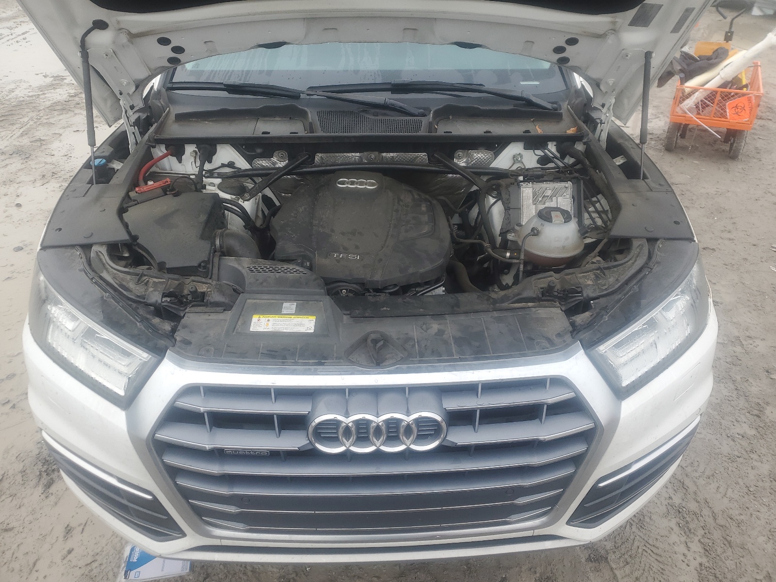 WA1BNAFY1J2067977 2018 Audi Q5 Premium Plus