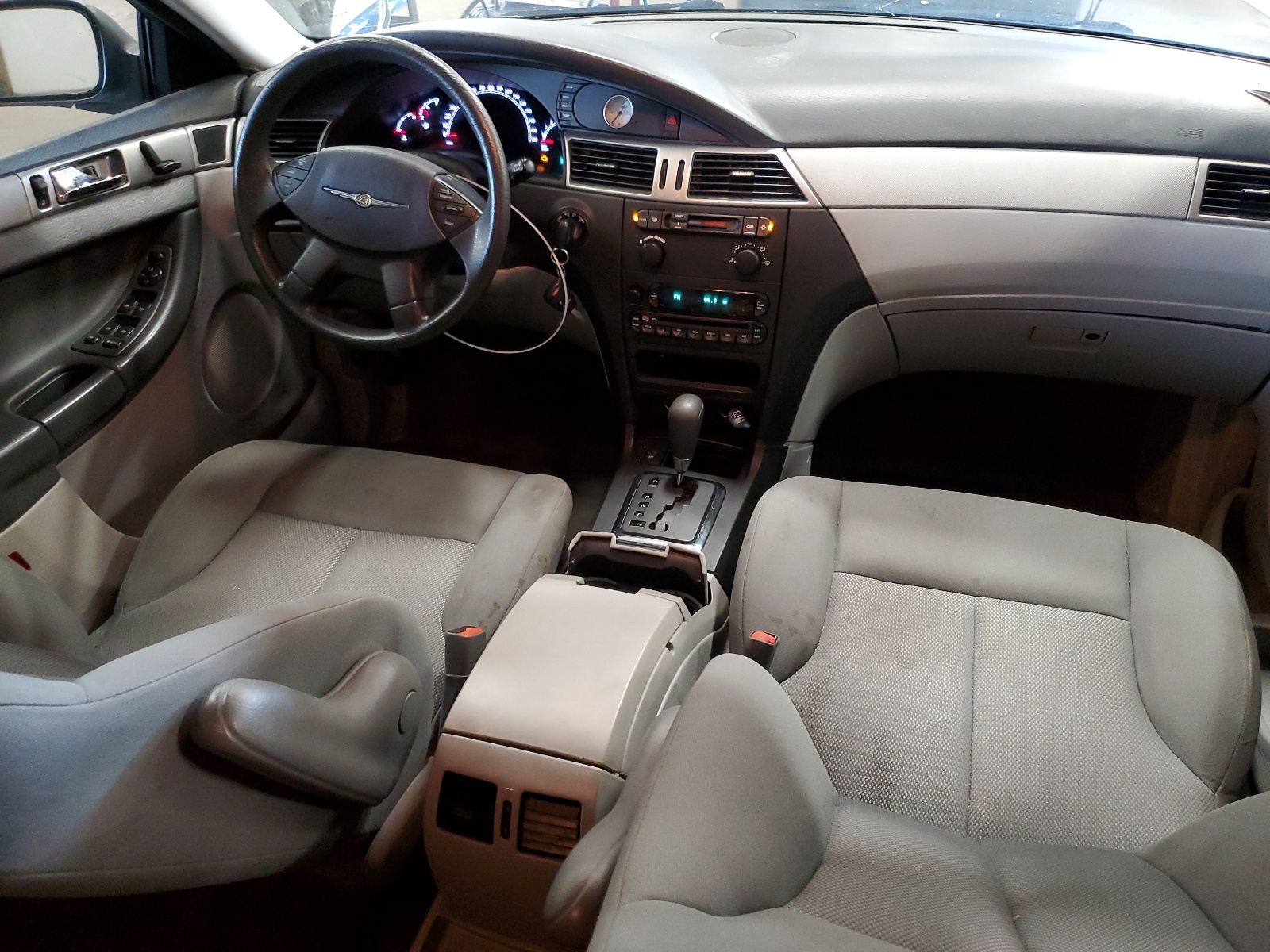 2A8GM48LX8R144724 2008 Chrysler Pacifica Lx