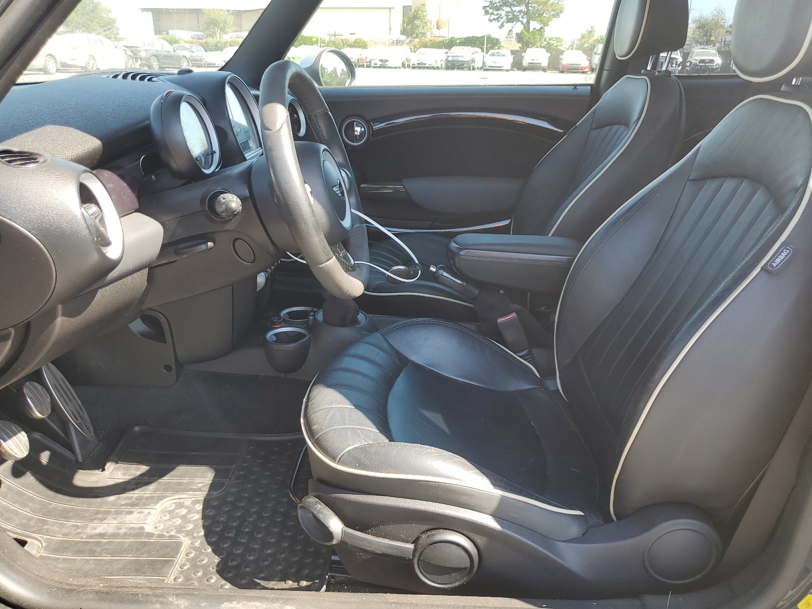 WMWMM935X9TL04186 2009 Mini Cooper Clubman Jcw