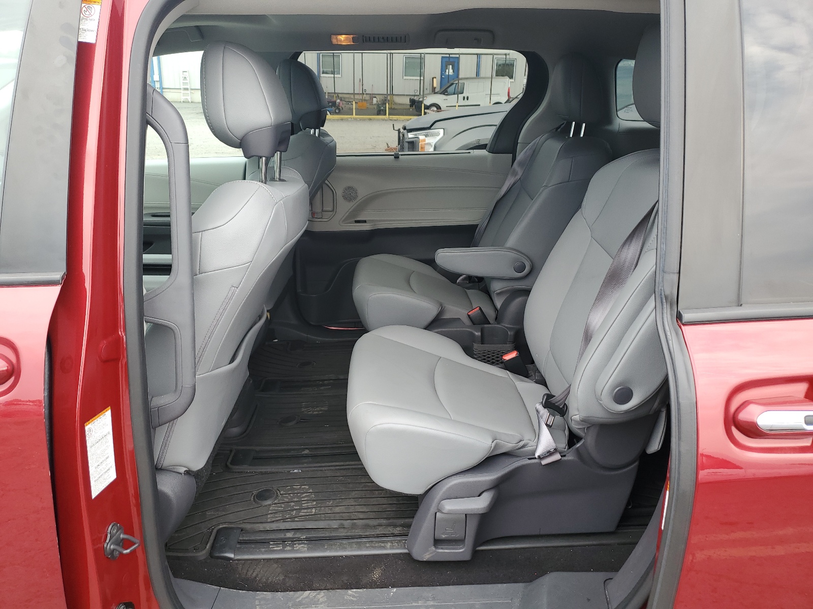 5TDJSKFC9MS034274 2021 Toyota Sienna Xle