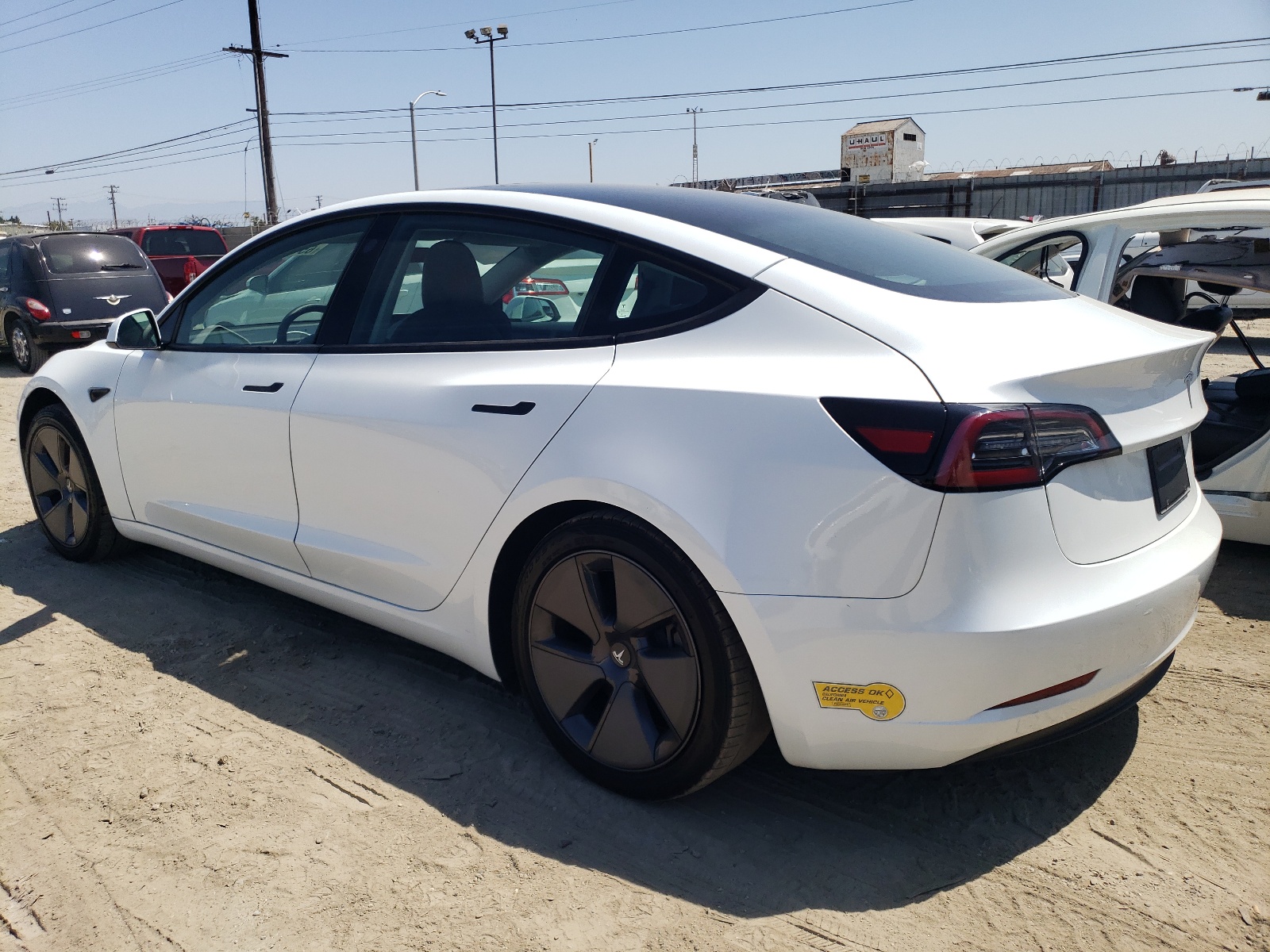 2023 Tesla Model 3 vin: 5YJ3E1EA3PF400135