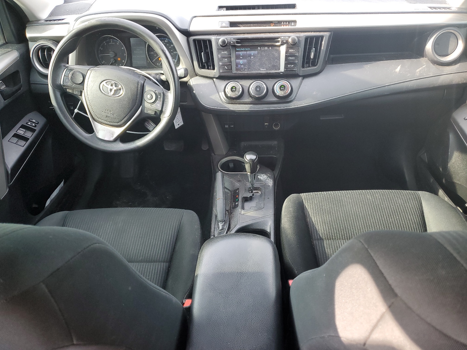 2T3ZFREV5HW370799 2017 Toyota Rav4 Le