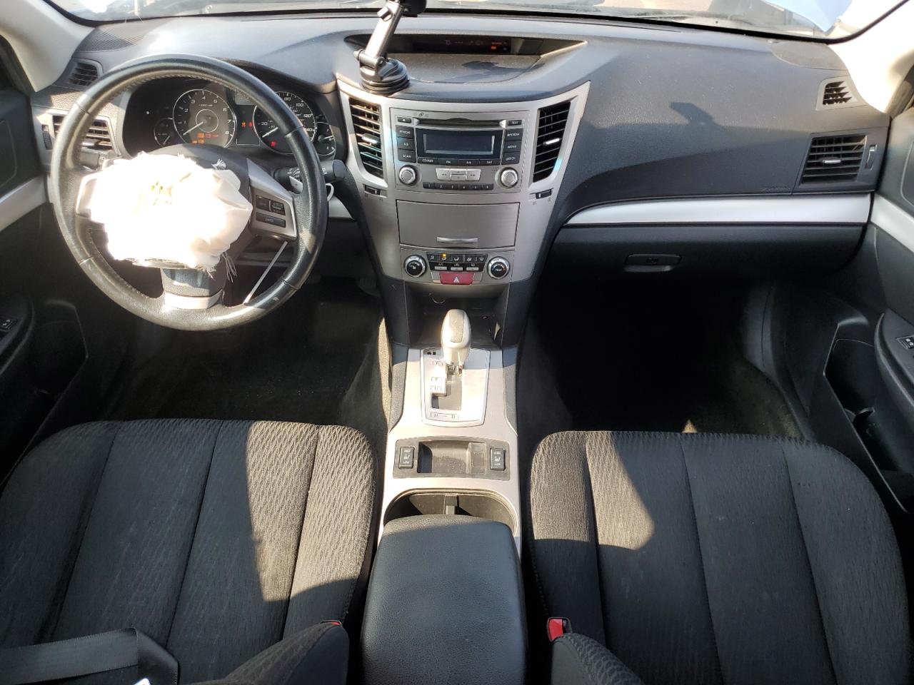 2012 Subaru Outback - Image 8