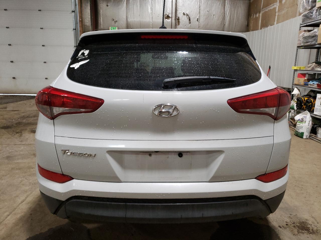 KM8J23A49HU546801 2017 Hyundai Tucson Se