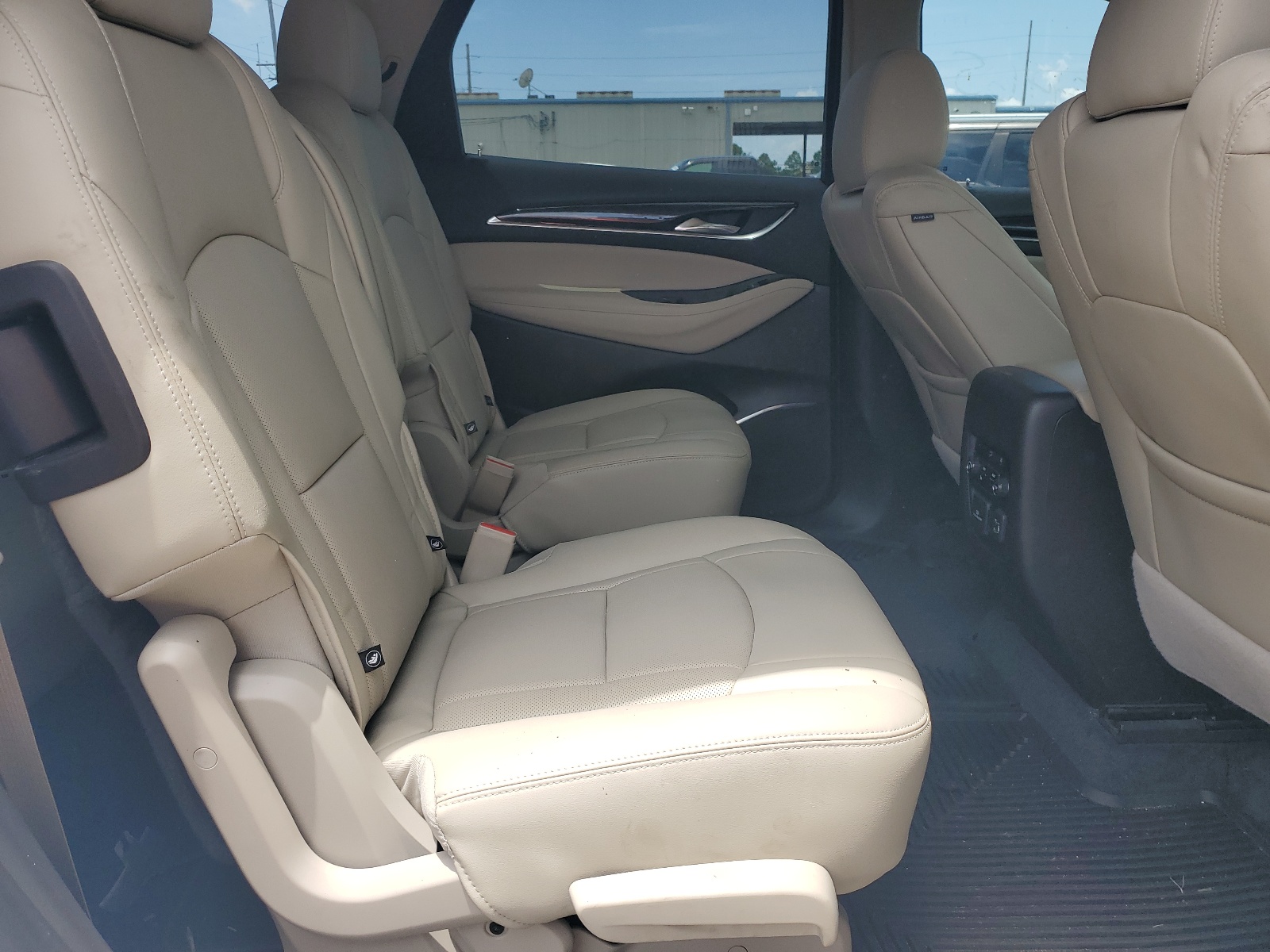 5GAERCKW2KJ294823 2019 Buick Enclave Premium