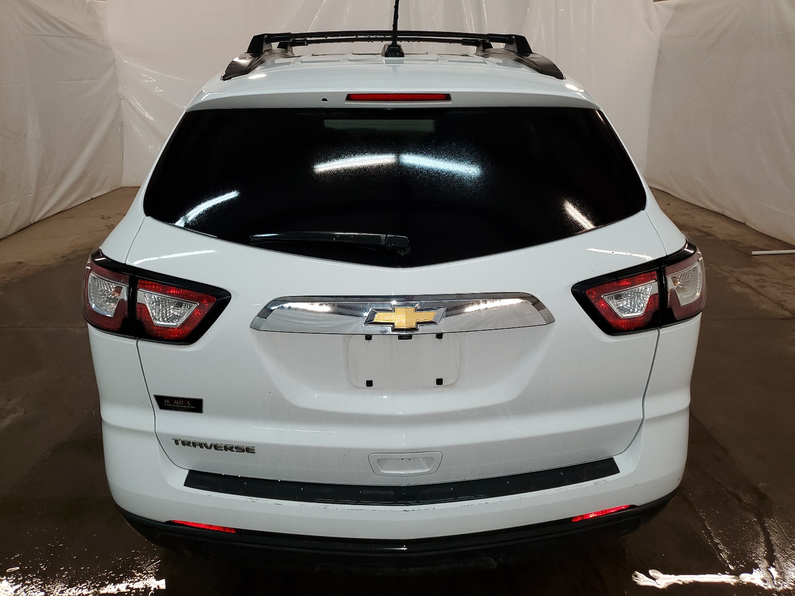 2017 Chevrolet Traverse Ls vin: 1GNKRFED1HJ148233