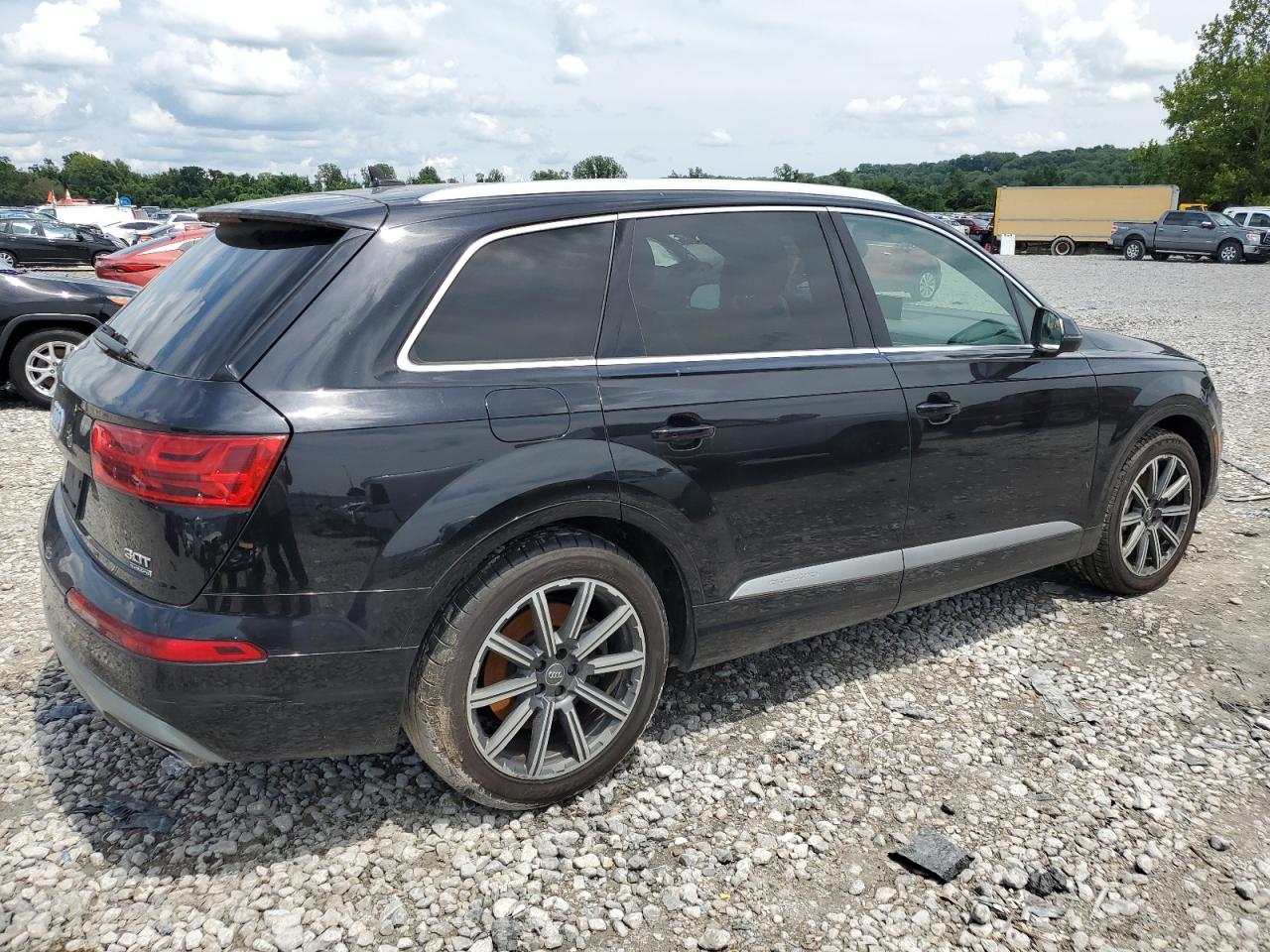 2017 Audi Q7 Prestige VIN: WA1VAAF73HD011411 Lot: 63065574