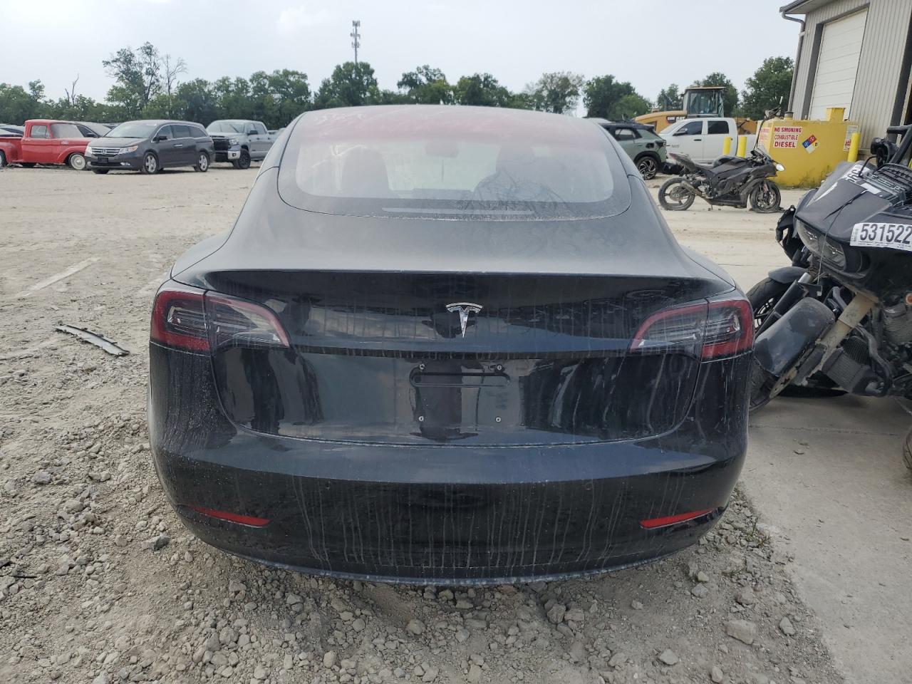 5YJ3E1EA0JF018572 2018 Tesla Model 3