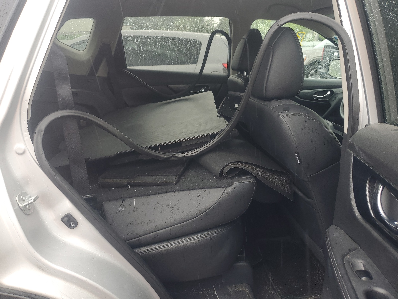 5N1AT2MV1FC899015 2015 Nissan Rogue S