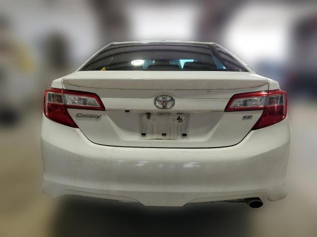  TOYOTA CAMRY 2012 Biały