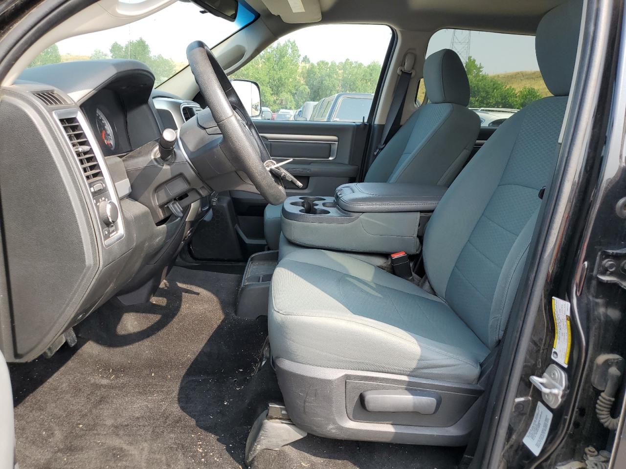 2015 RAM 3500 - Image 7