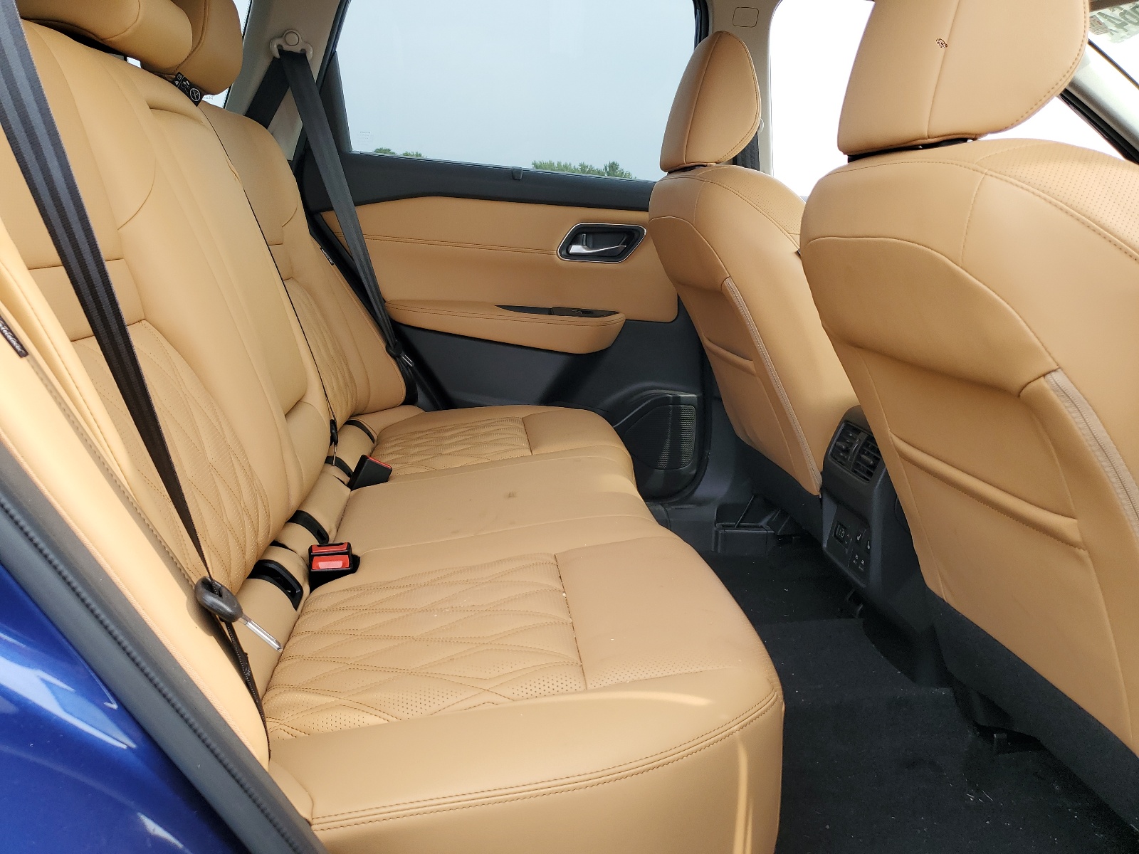 JN8BT3DD9NW277141 2022 Nissan Rogue Platinum