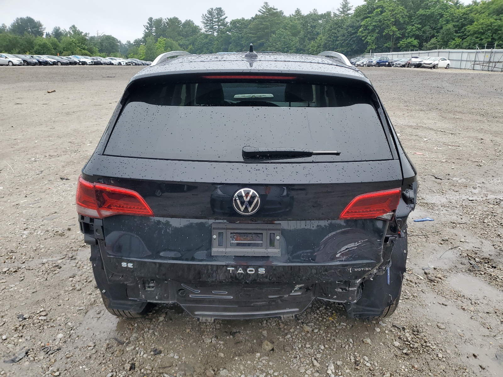 3VVVX7B23RM021686 2024 Volkswagen Taos Se