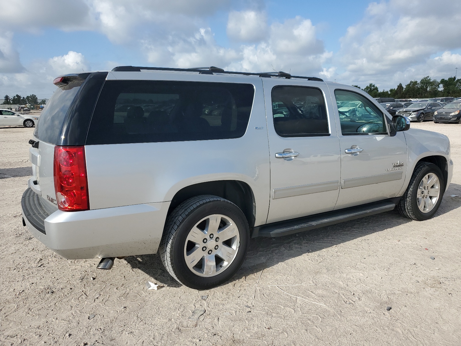 1GKS1KE08ER158538 2014 GMC Yukon Xl C1500 Slt